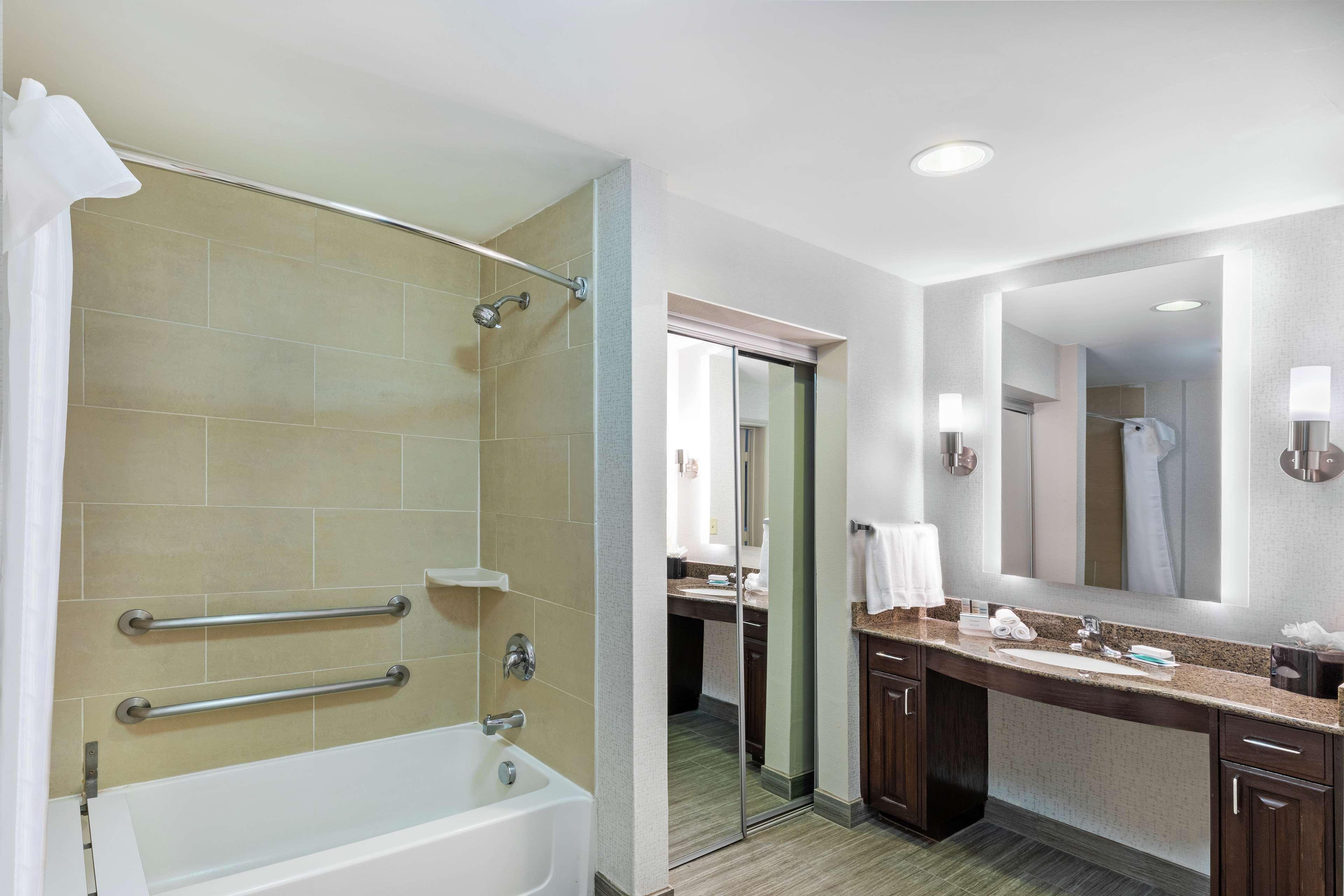 Homewood Suites By Hilton Waco Exterior photo